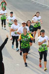 BIB: 
                            <button type="button" onclick="openModal(3550312)" class="btn btn-primary btn-sm float-right btn-popup" data-toggle="modal" data-target=".modal-high-quality">
                        <i class="fas fa-shopping-cart"></i> Add to Cart
                    </button>
                                            <button type="button" onclick="isThisMe(3550312, true)" class="btn btn-success btn-sm float-right btn-popup btn-isme hidden" data-toggle="tooltip" data-placement="bottom" title="นี่คือรูปของคุณใช่ไหม คลิกที่นี่เพื่อเอาเข้าอัลบั้ม">
                        <i class="fas fa-plus"></i> Add to album
                    </button>
                    <button type="button" onclick="isThisMe(3550312, false)" class="btn btn-warning btn-sm float-right btn-popup btn-isnotme hidden">
                        <i class="fas fa-ban"></i> Remove from album
                    </button>